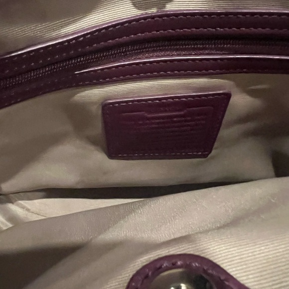 Y2K Vintage Coach Tan and Purple Signature Tote - Vintage - Picture 6 of 10